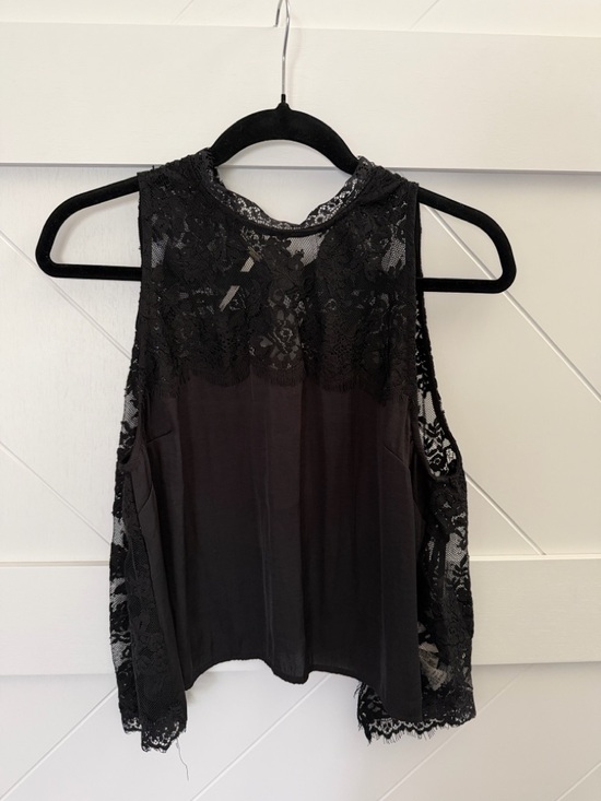 Free People Tops - Free People Split Back Lace Top